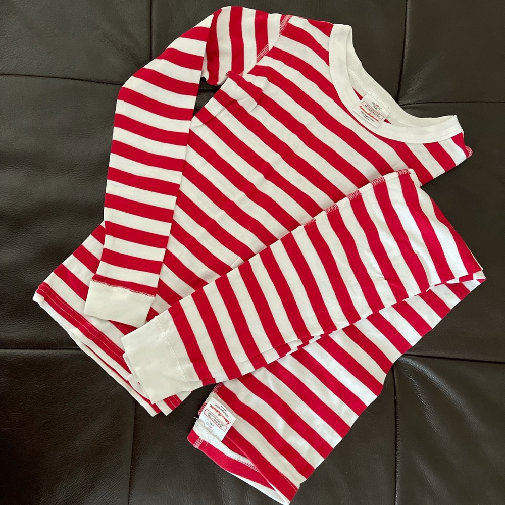 Hanna Anderson pajama, size 10 (140)